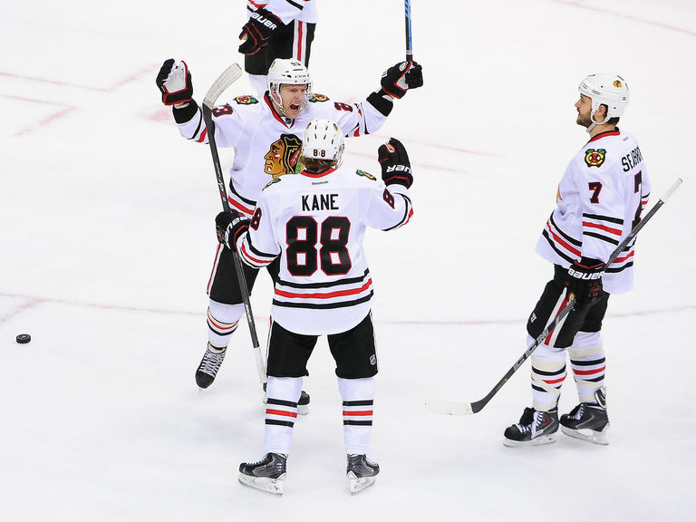 VIDEO Blackhawks' Versteeg, Kane combine for buzzerbeating goal