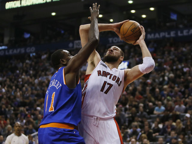 Knicks' Dalembert fined $15,000 for elbowing Raptors' Valanciunas