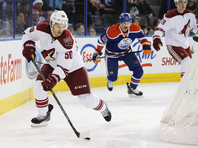 Report: Bruins, Penguins interested in Antoine Vermette