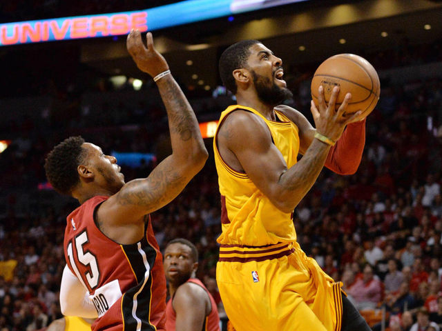 Kyrie Irving dealing with left knee contusion