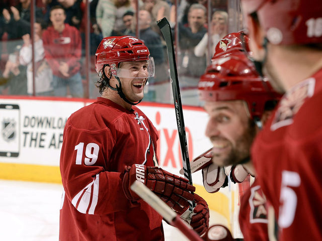 GIF: Shane Doan's cracking shootout winner lifts Coyotes over Ducks