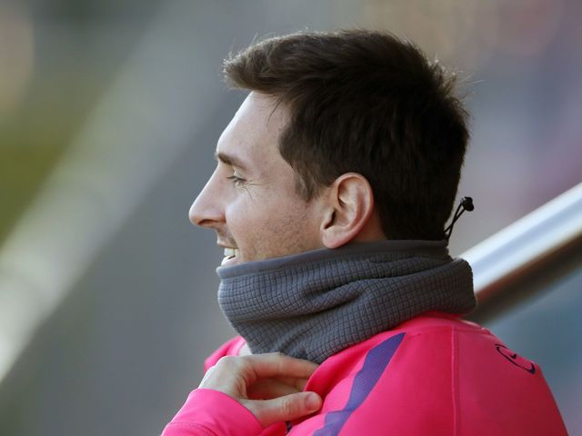 VIDEO: Lionel Messi shows off insane 1st touch on Japanese TV show
