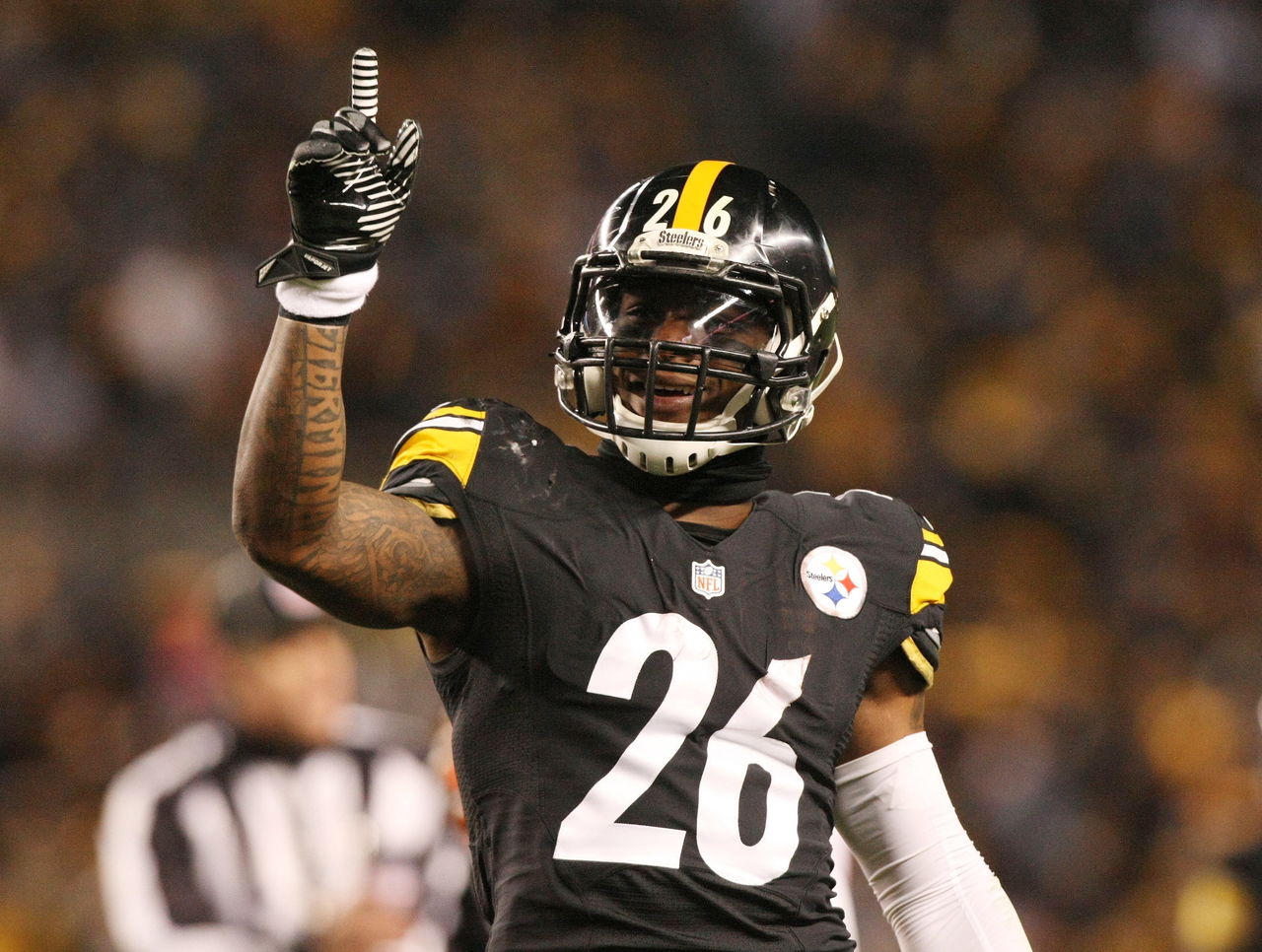 Le'Veon Bell Suspension Begs Question: What's Happening in