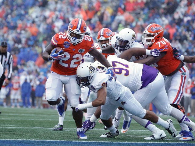 Florida fends off East Carolina, hangs on to early lead to win Birmingham Bowl