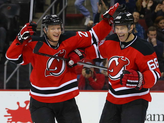 Jagr becomes oldest NHL player to record hat trick
