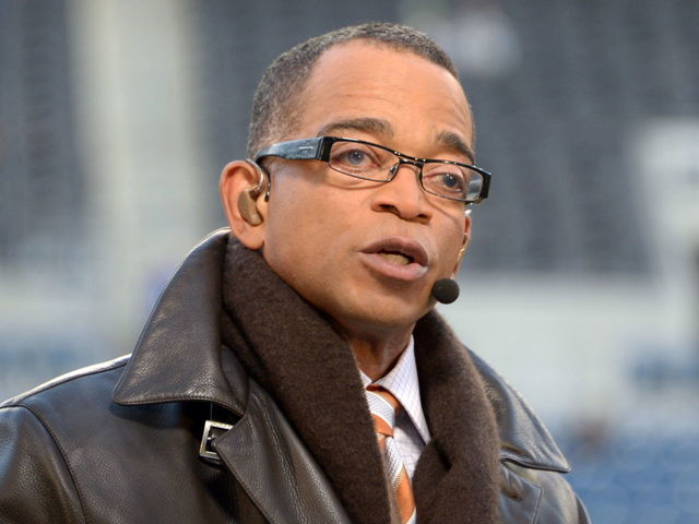 PHOTO: ESPN unveils studio plaque paying tribute to Stuart Scott