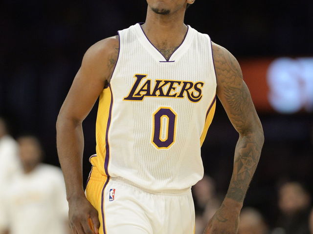 Lakers' Scott on benching Nick Young: 'It looked to me that he didn't want to be here'