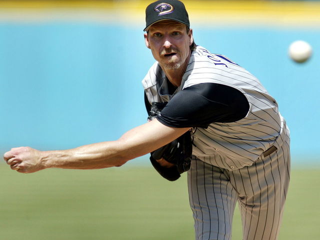 Johnson, Martinez, Smoltz, Biggio elected to Hall of Fame