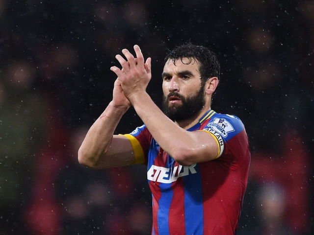 Aston Villa signs Jedinak from Crystal Palace