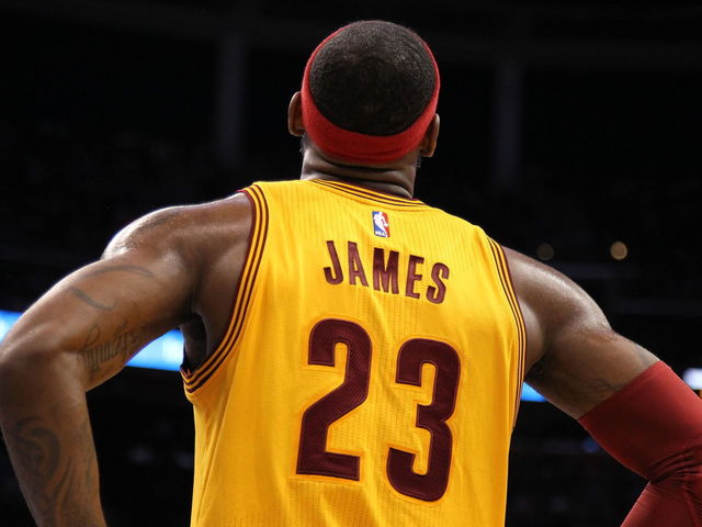 LeBron hasn't 'felt great all year,' rehabs in Miami according to report