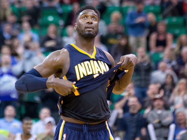 VIDEO: Hibbert ejected for flagrant foul on Wolves' Dieng