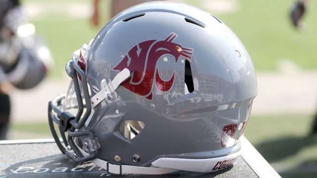 Washington State forced to practice indoors because of smoky conditions