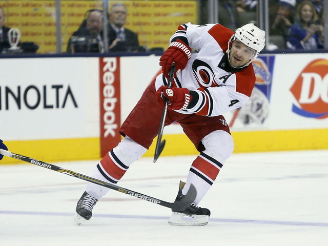 Stars reportedly interested in Hurricanes' Sekera