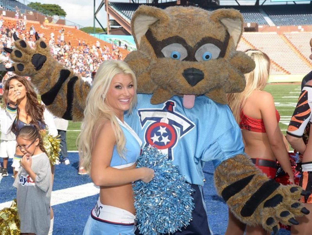 Tennessee Titans mascot T-Rac during game action. The Jacksonville