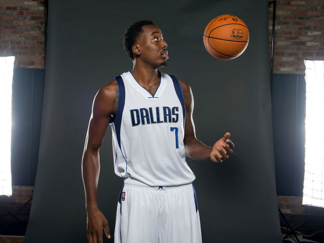 Al-Farouq Aminu says he will decline his option with the Mavs