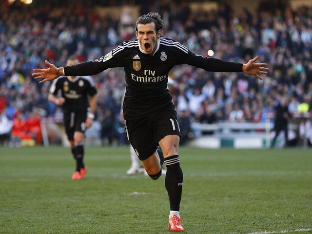Gareth Bale dismisses Manchester United rumors: 'I am happy' at Real Madrid