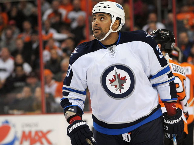 Jets' Byfuglien to miss 2-4 weeks with upper-body injury