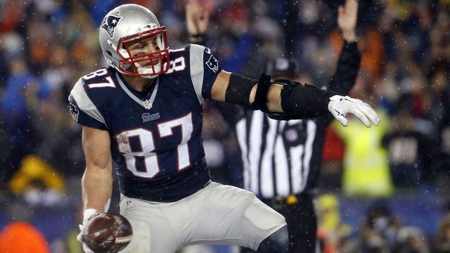 Gronk's comeback sparks social media frenzy