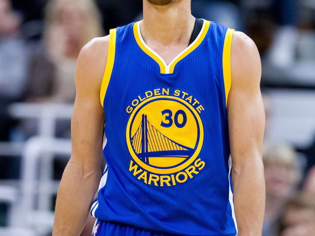 Curry on Game 1 flopping fine: 'I don't agree with it'