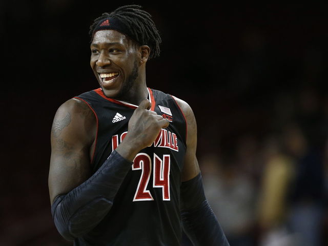 VIDEO: Louisville's Montrezl Harrell lays down nasty one-handed slam