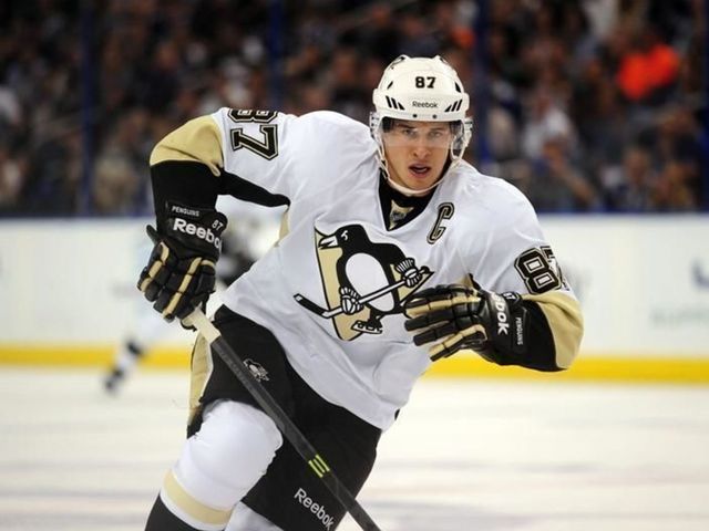 GIF: Rangers' Staal cross-checks Sidney Crosby in the head