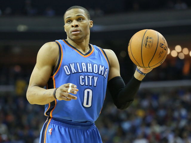 VIDEO: Westbrook caps triple-double, win with through-the-legs assist