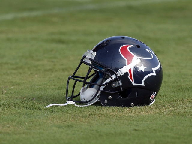 Report: Texans to interview Bills' Gaine for GM vacancy