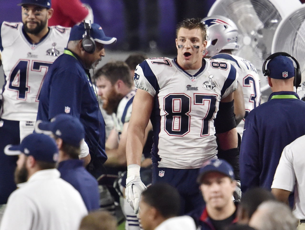 Rob Gronkowski recalls bachelorette party, frat-house fight in new book 