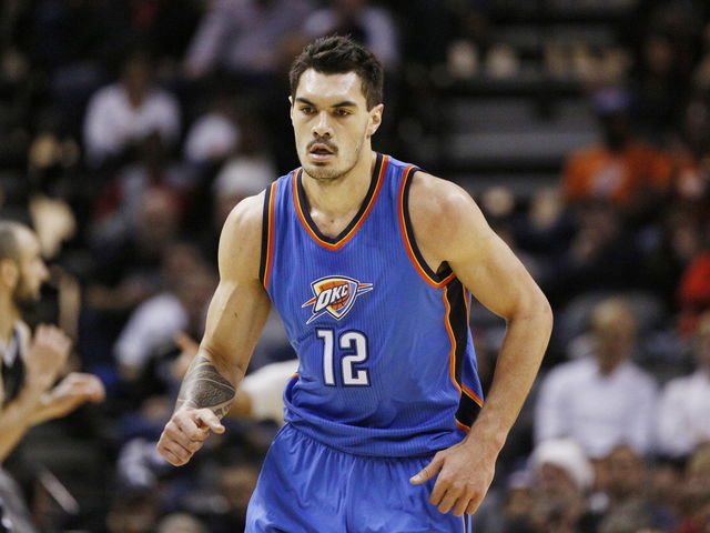 Thunder's Adams will not play Monday after injuring hand Sunday