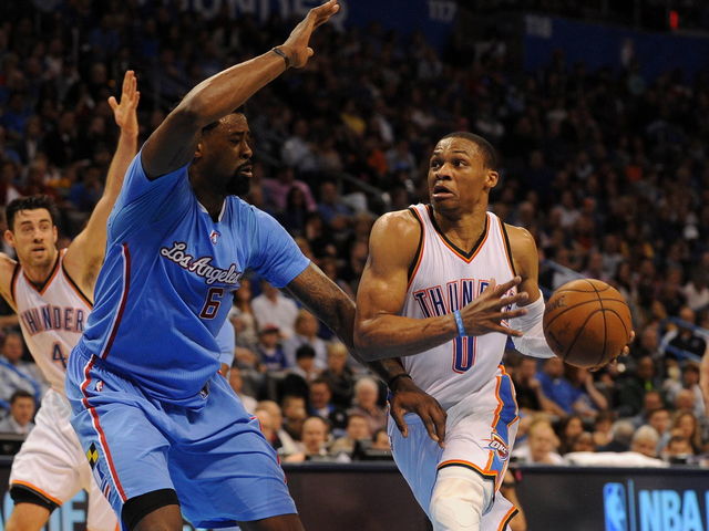Thunder obliterate Griffin-less Clippers