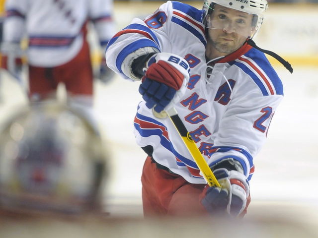Rangers' St. Louis asked if he's retiring: 'Not that I know of'