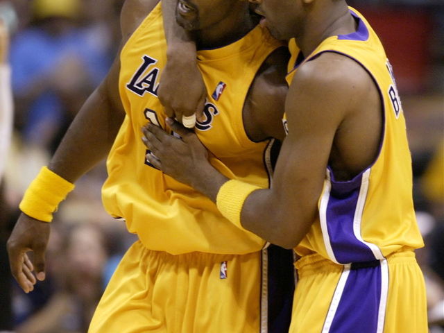 Karl Malone: Kobe has a 'standing' offer to 'knuckle up' with me