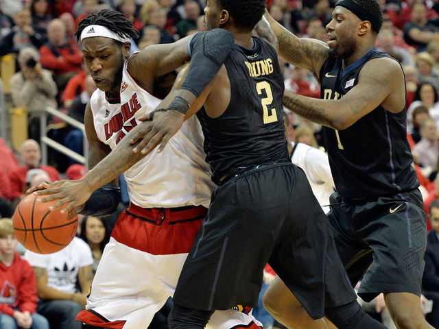 VIDEO: Montrezl Harrell completes magical alley-oop that doesn't count