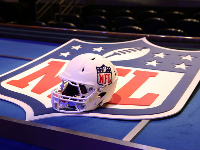 Report: NFL salary cap expected to rise to at least $155M in 2016