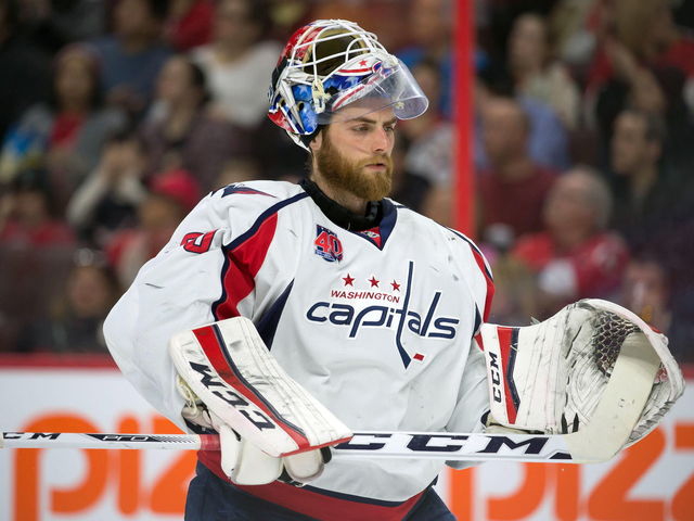 Capitals' Holtby expects to be back for Game 3 after bout with illness