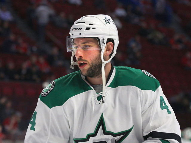 Stars' Ruff accuses Clutterbuck of embellishing injury after hit from Demers
