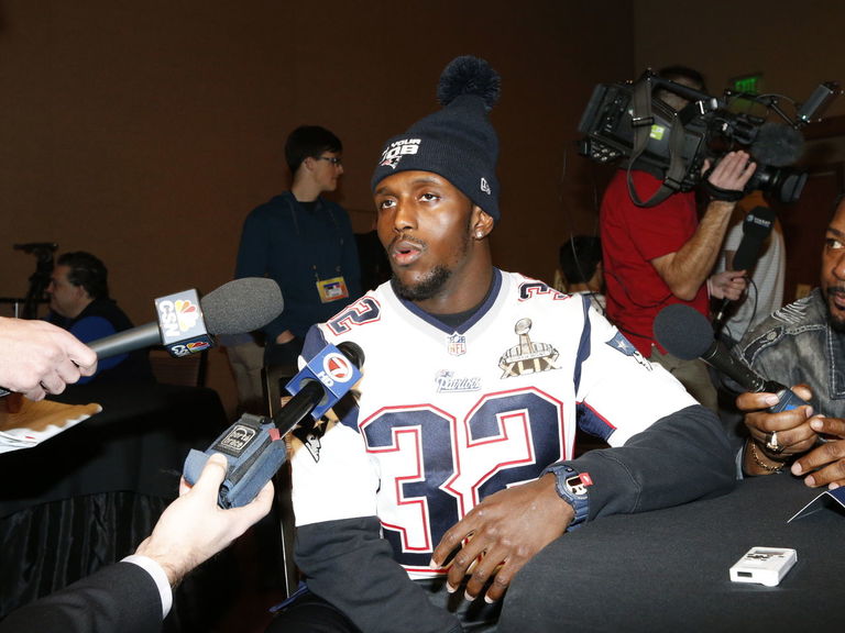 Jason McCourty Doesn't Think Brother Devin Will Leave The Patriots ...