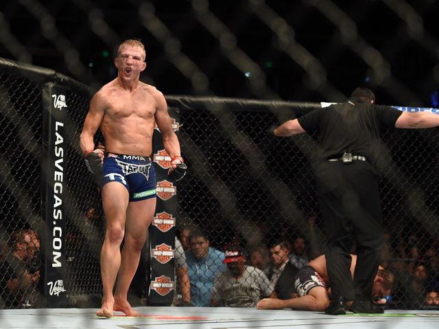 UFC on FOX 16: Dillashaw decimates Barao; Tate notches lopsided decision over Eye