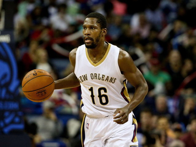 Grizzlies sign guard Toney Douglas under NBA's hardship rule