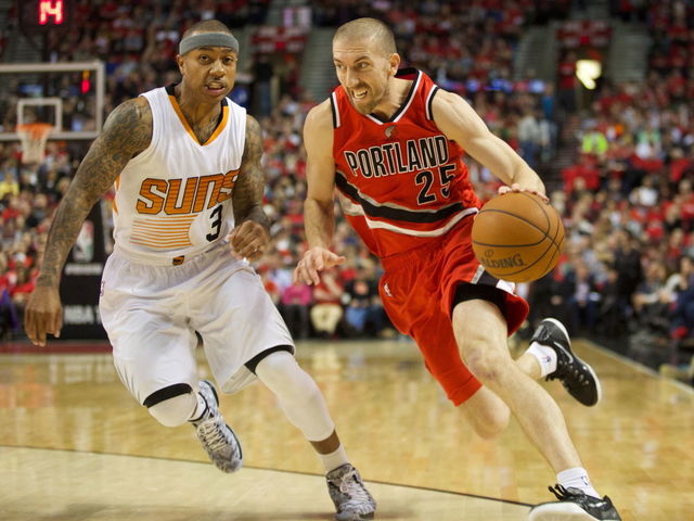 Trail Blazers' Blake changes jersey number from 25 to 5 to honor late Kersey