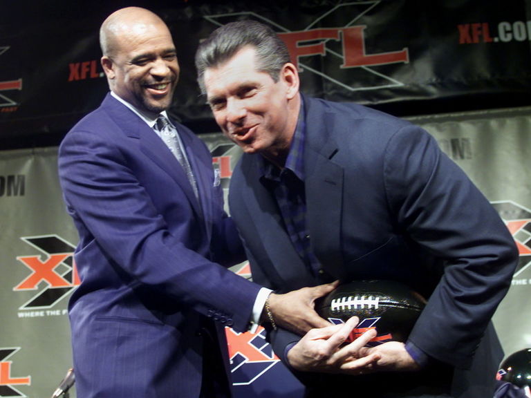 Could an alternative league to the NFL survive today?