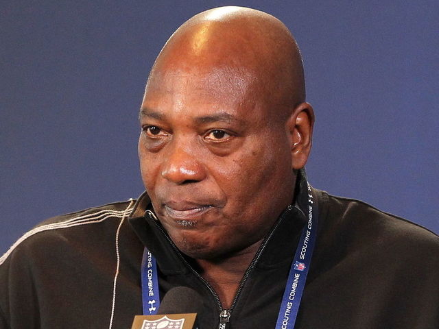 Ravens GM Newsome denies report owner blocked Kaepernick signing