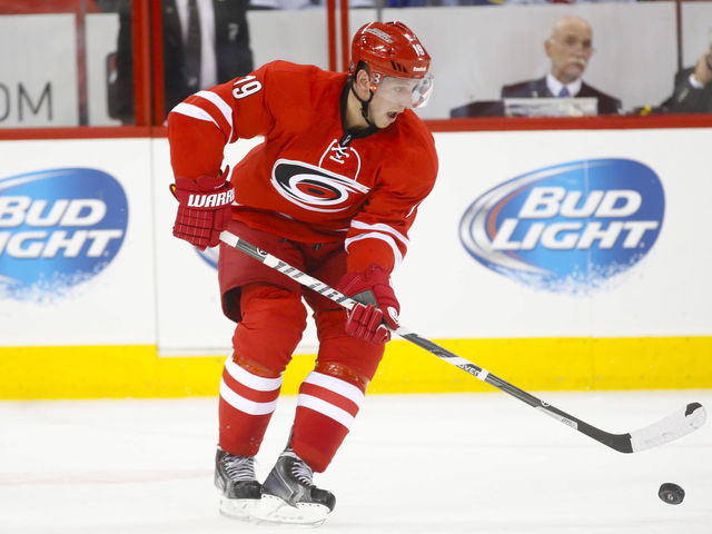 Hurricanes trade Tlusty to Jets for pair of draft picks