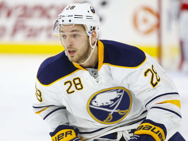 Sabres sign Girgensons to 1-year deal