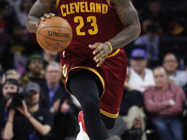 LeBron, Curry headline 1st-team All-NBA unit