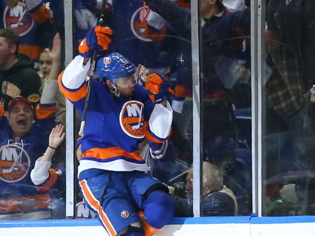 Islanders lose Boychuk to upper-body injury for 4-to-6 weeks