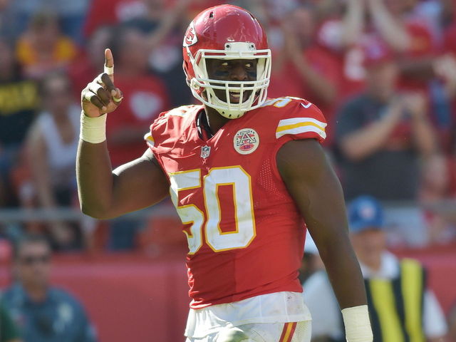 Chiefs cover spread on Houston's bizarre last-second TD